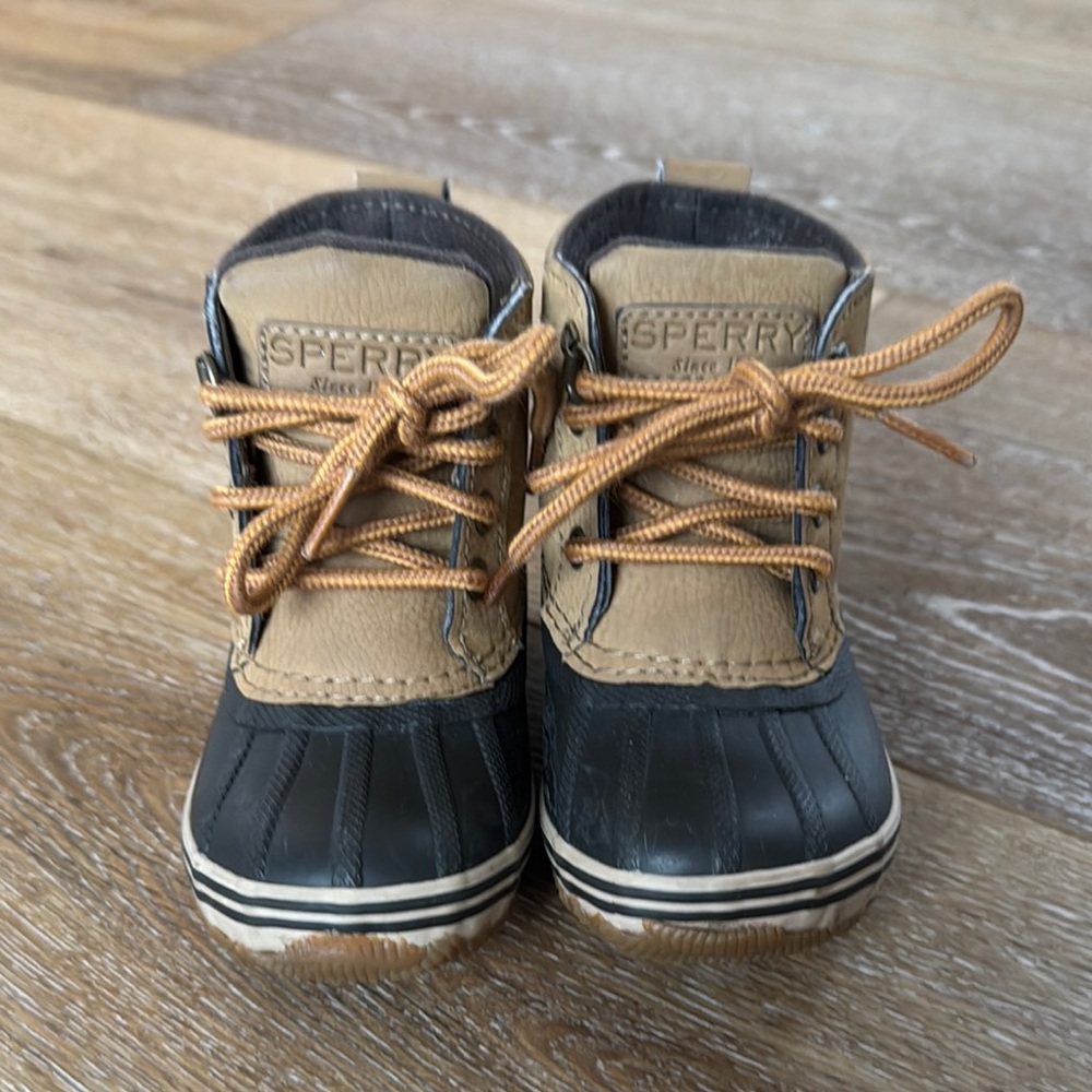 Sperry Kids Tan and Black Boots